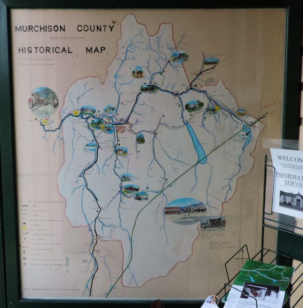 Map of the district in front of the closed museum.